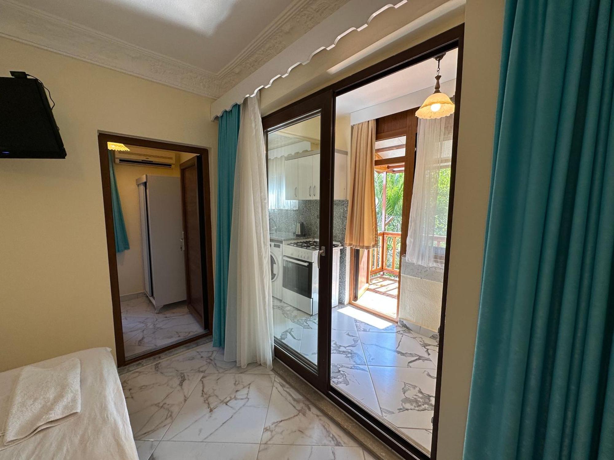 Palm Konak Hotel Çıralı エクステリア 写真